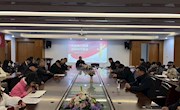 共悟两会精神，勇担时代使命  ——甪直高级中学党总支3月主题党日活动