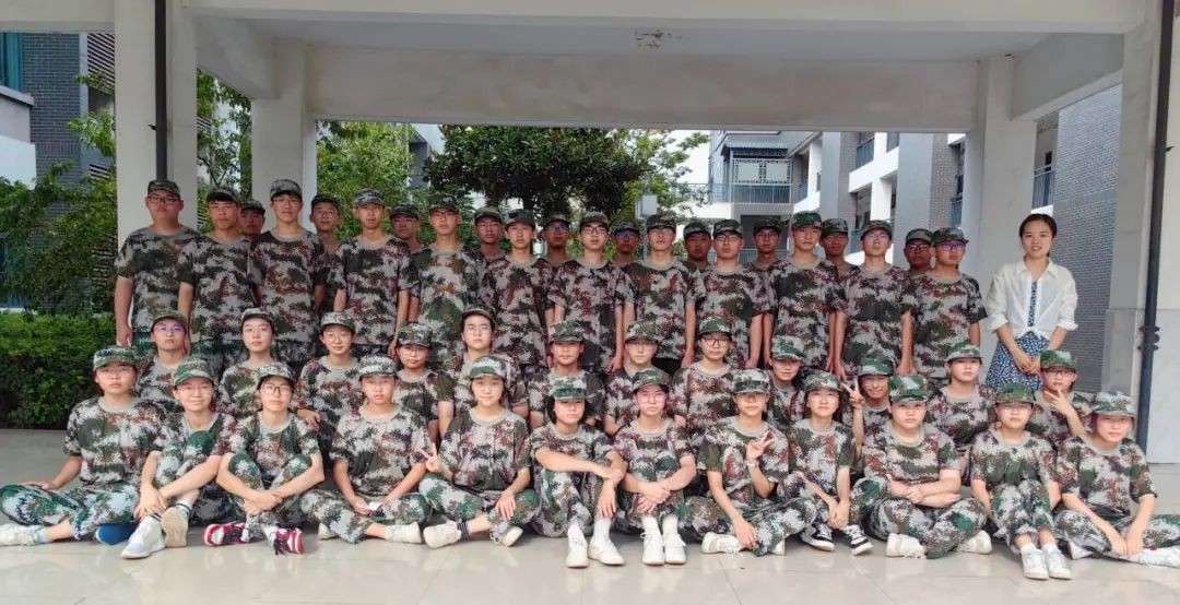 呦呦“甪”鸣||2024级高一（5）班：以梦为马，不负韶华