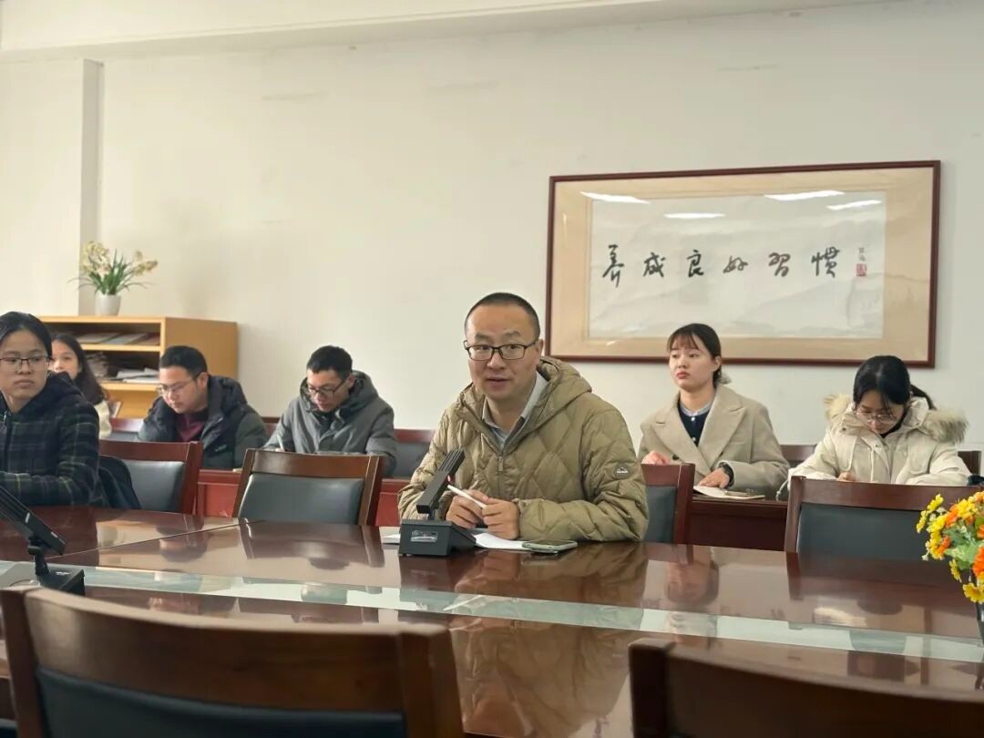 一“甪”播报||与卓越同行，向未来生长